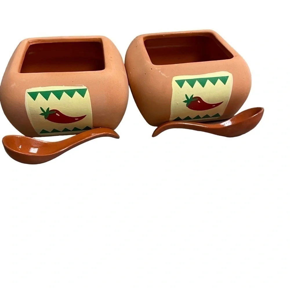 Terra Cotta set of salsa bowls with spoons‎